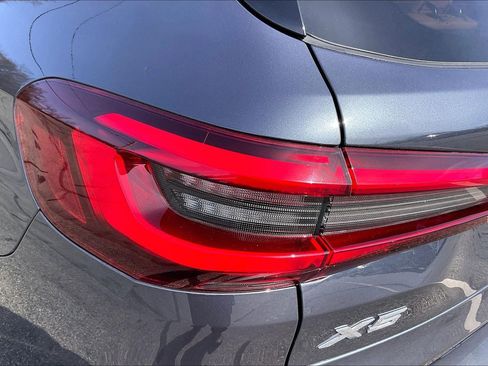 Used 2021 BMW X5 xDrive40i w/ Premium Package image 29