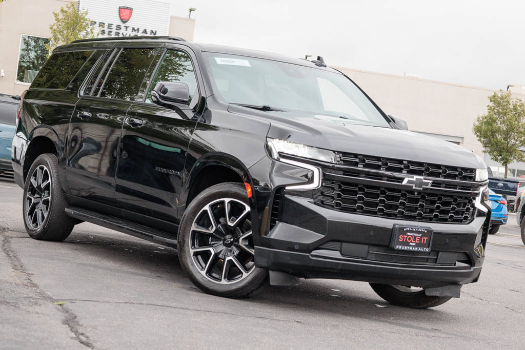 Used 2023 Chevrolet Suburban RST w/ Luxury Package AWD/4WD image 1