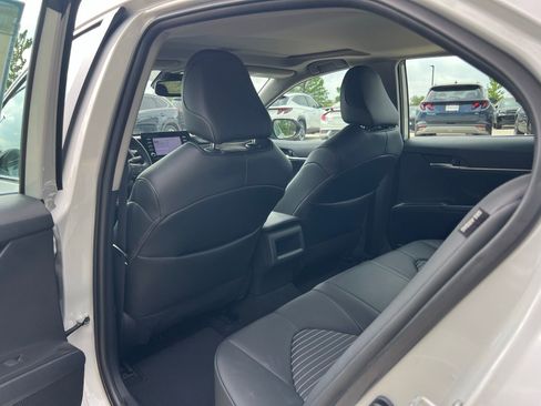 Used 2023 Toyota Camry SE w/ Convenience Package FWD image 16