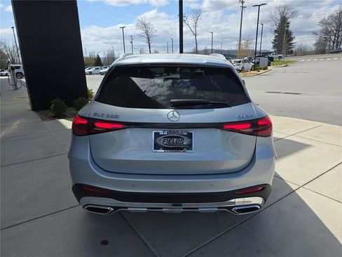 New 2026 Mercedes-Benz GLC 300 4MATIC image 4