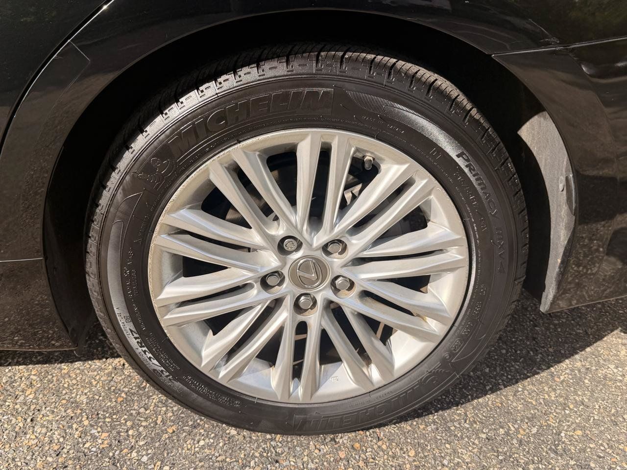 Used 2015 Lexus ES 350 w/ Luxury Package FWD image 12
