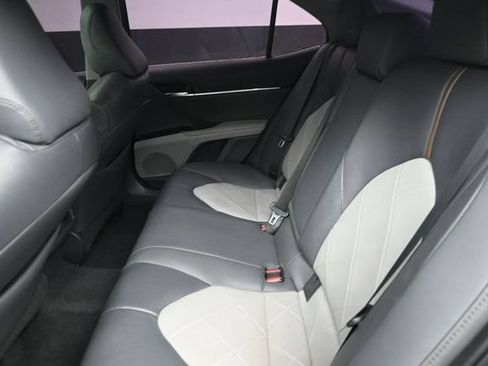 Used 2018 Toyota Camry XLE w/ Audio Package FWD image 19