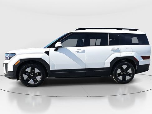 Used 2025 Hyundai Santa Fe SEL image 8