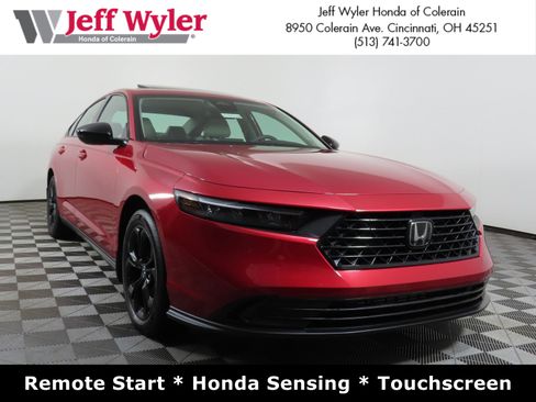 Certified 2025 Honda Accord SE image 1