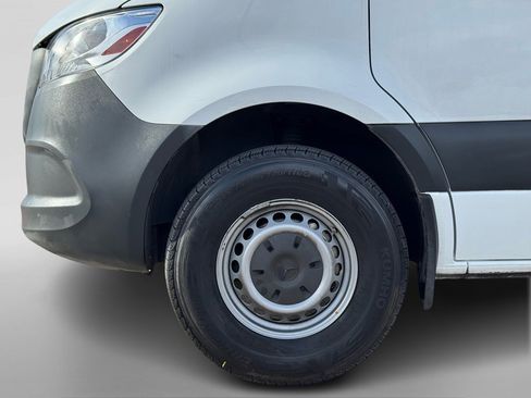 Used 2020 Mercedes-Benz Sprinter 2500 image 10