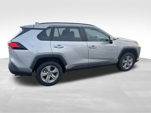 Used 2024 Toyota RAV4 XLE image 6