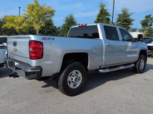 Used 2016 Chevrolet Silverado 2500 LT w/ LT Convenience Package AWD/4WD image 4