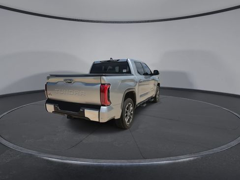 Used 2024 Toyota Tundra Limited AWD/4WD image 8
