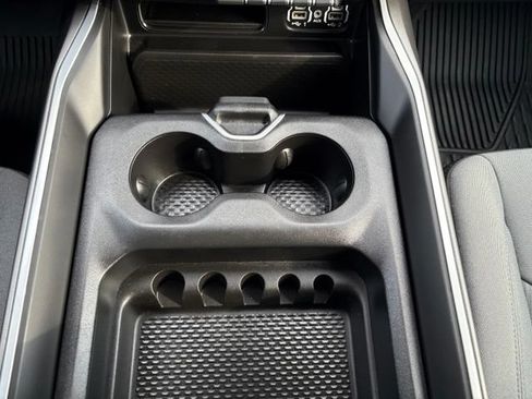 Used 2023 RAM 1500 Big Horn AWD/4WD image 34