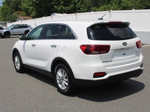 Used 2019 Kia Sorento FWD V6 image 6