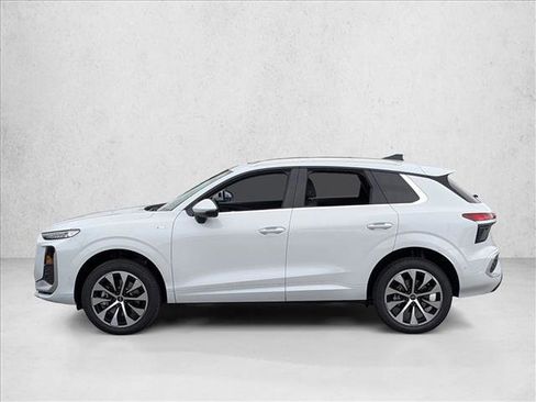New 2026 Audi Q3 quattro 2.0T AWD/4WD image 8