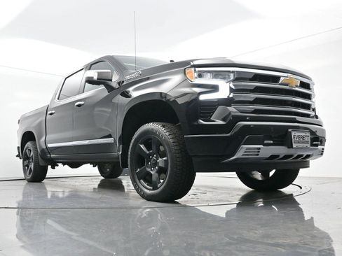 Used 2023 Chevrolet Silverado 1500 High Country w/ High Country Premium Package image 42