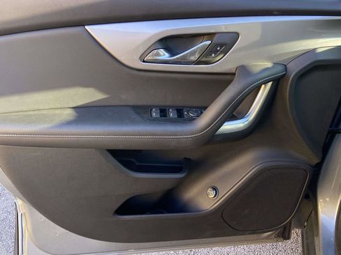 Used 2023 Chevrolet Blazer LT w/ Convenience Package image 9