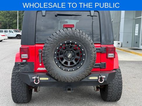 Used 2016 Jeep Wrangler Unlimited Sahara AWD/4WD image 22