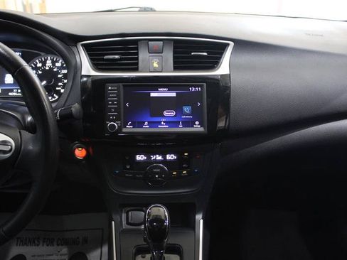 Used 2019 Nissan Sentra SV w/ Special Edition Package FWD image 13