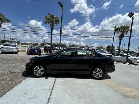 Used 2016 Volkswagen Jetta SE FWD image 8
