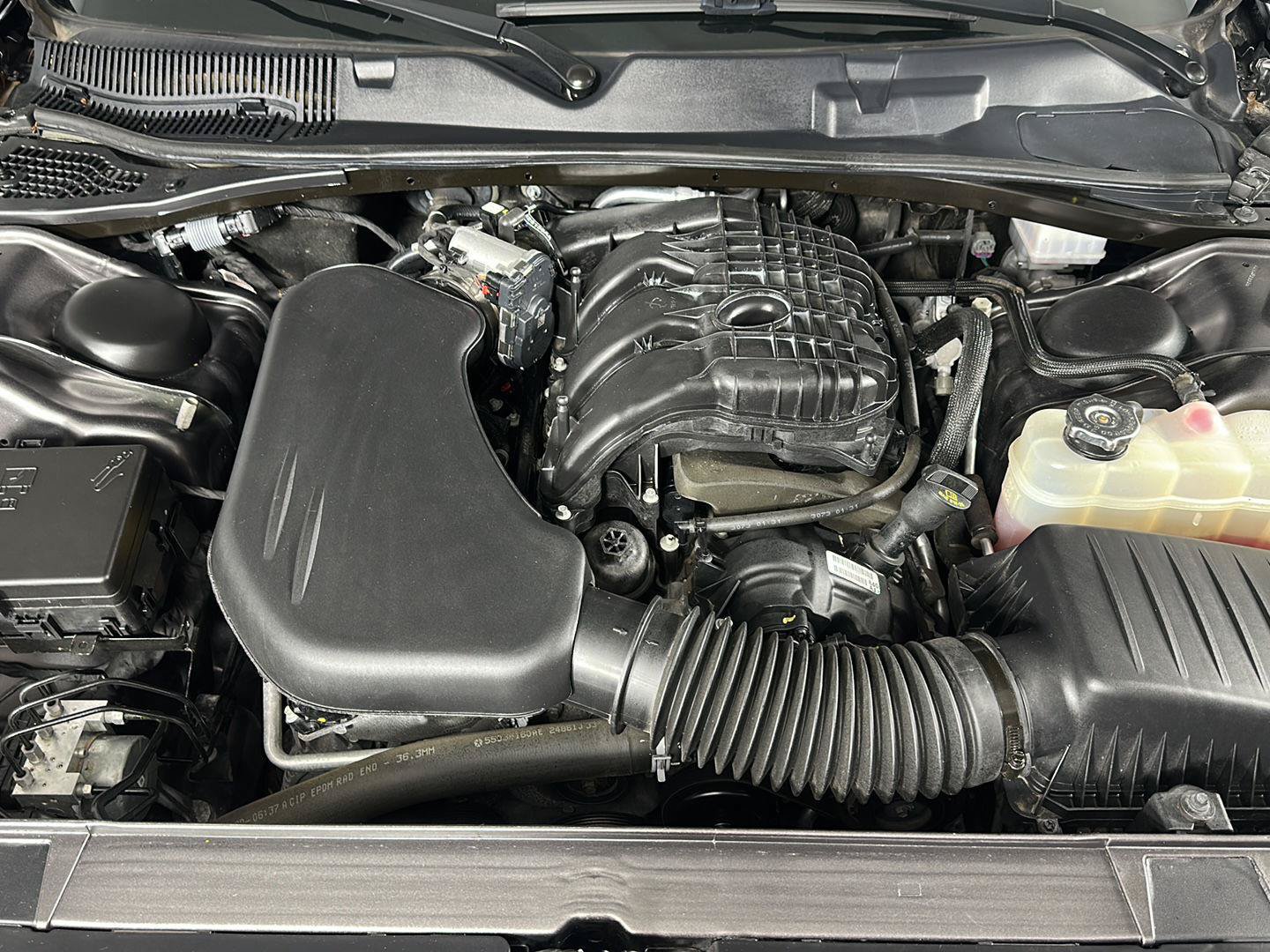 Used 2023 Dodge Challenger SXT w/ Plus Package AWD/4WD image 5
