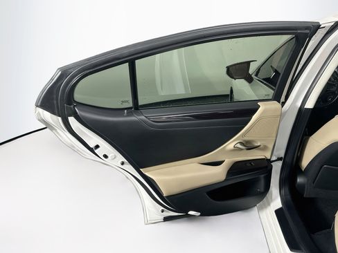 Used 2020 Lexus ES 350 w/ Premium Package FWD image 27