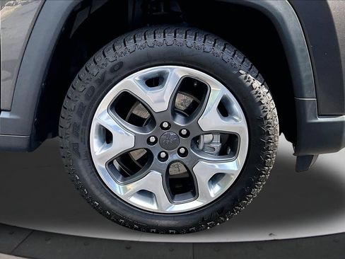 Certified 2022 Jeep Compass Limited AWD/4WD image 32