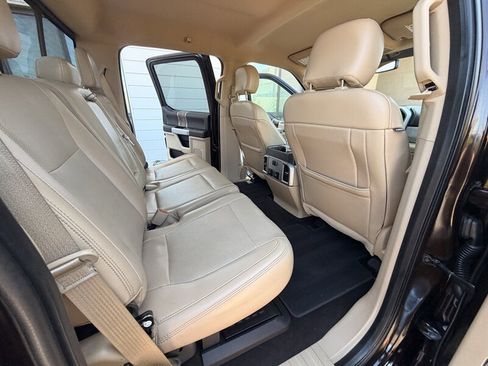 Used 2018 Ford F250 Lariat w/ Lariat Value Package AWD/4WD image 42