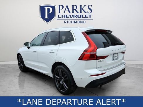 Used 2019 Volvo XC60 T6 Momentum w/ Multimedia Package image 6