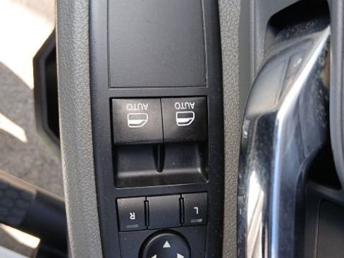 Used 2016 RAM 5500 Tradesman w/ Power Accessory Group AWD/4WD image 32