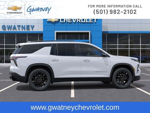 New 2026 Chevrolet Traverse LT w/ Midnight/Sport Edition FWD image 5