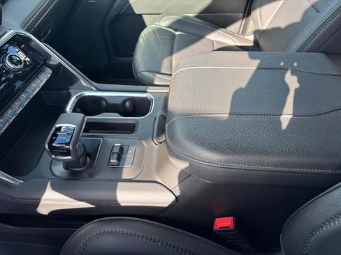 Used 2025 GMC Sierra 1500 Denali image 31