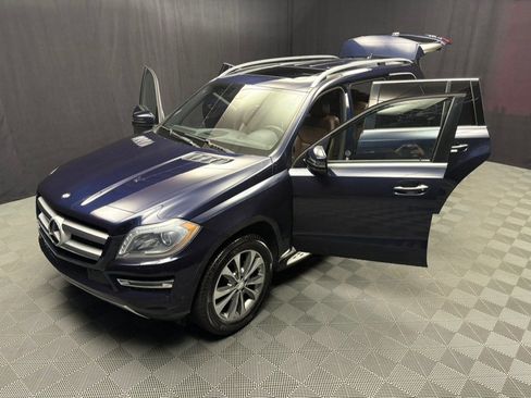 Used 2015 Mercedes-Benz GL 450 4MATIC w/ Premium Package w/ Lighting Package image 18