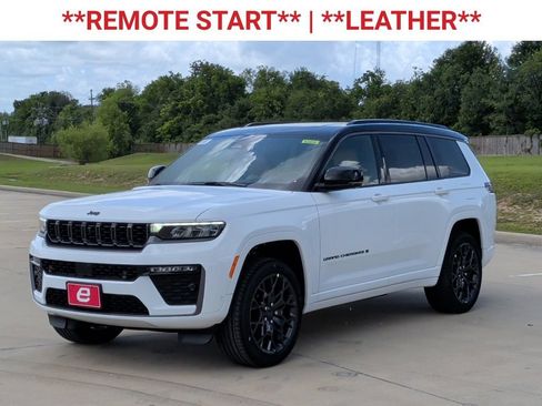 New 2026 Jeep Grand Cherokee L Summit w/ Obsidian Package AWD/4WD image 3