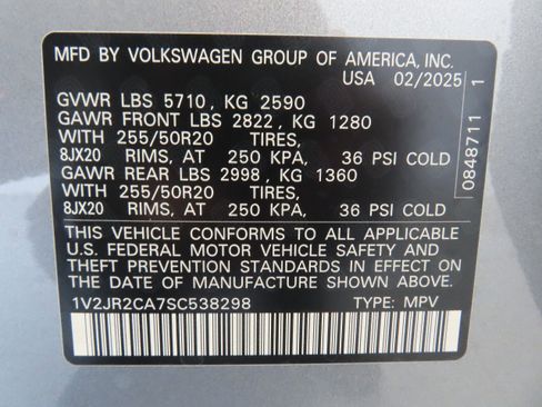 New 2025 Volkswagen Atlas SE image 29