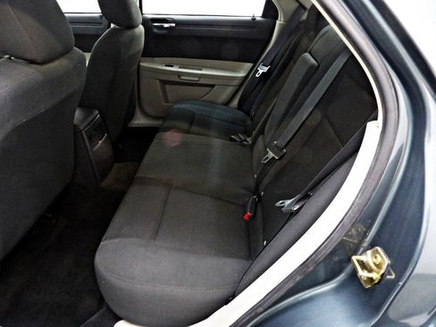 Used 2006 Chrysler 300 RWD image 10