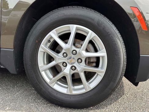Used 2023 Chevrolet Equinox LT FWD image 6