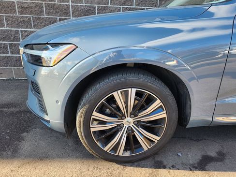 Used 2023 Volvo XC60 B5 Plus image 6