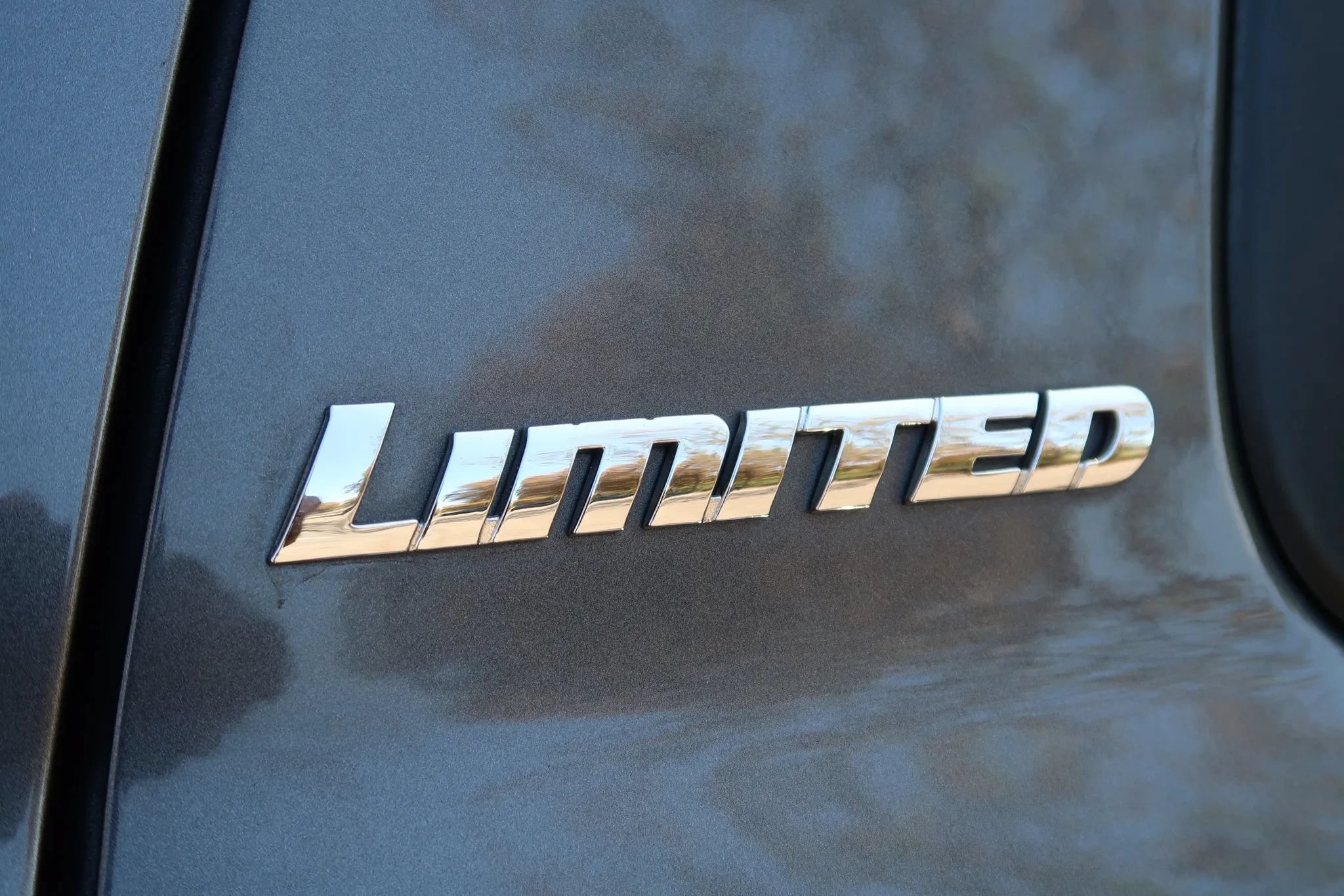 Used 2013 Toyota Sequoia Limited AWD/4WD image 8