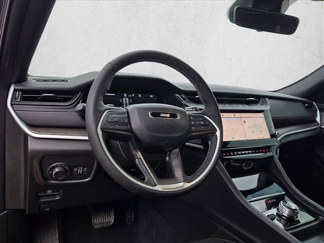 New 2026 Jeep Grand Cherokee Altitude AWD/4WD image 3