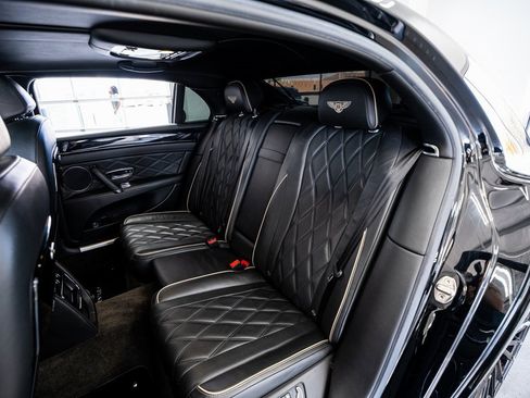 Used 2015 Bentley Flying Spur V8 image 53