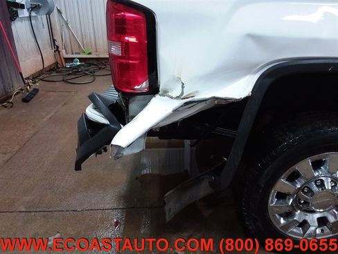 Used 2018 GMC Sierra 2500 Denali w/ Duramax Plus Package image 23