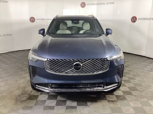 New 2026 Volvo XC90 B5 Core w/ Protection Package Premier image 3