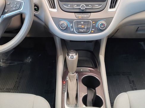Used 2020 Chevrolet Malibu LS FWD image 21
