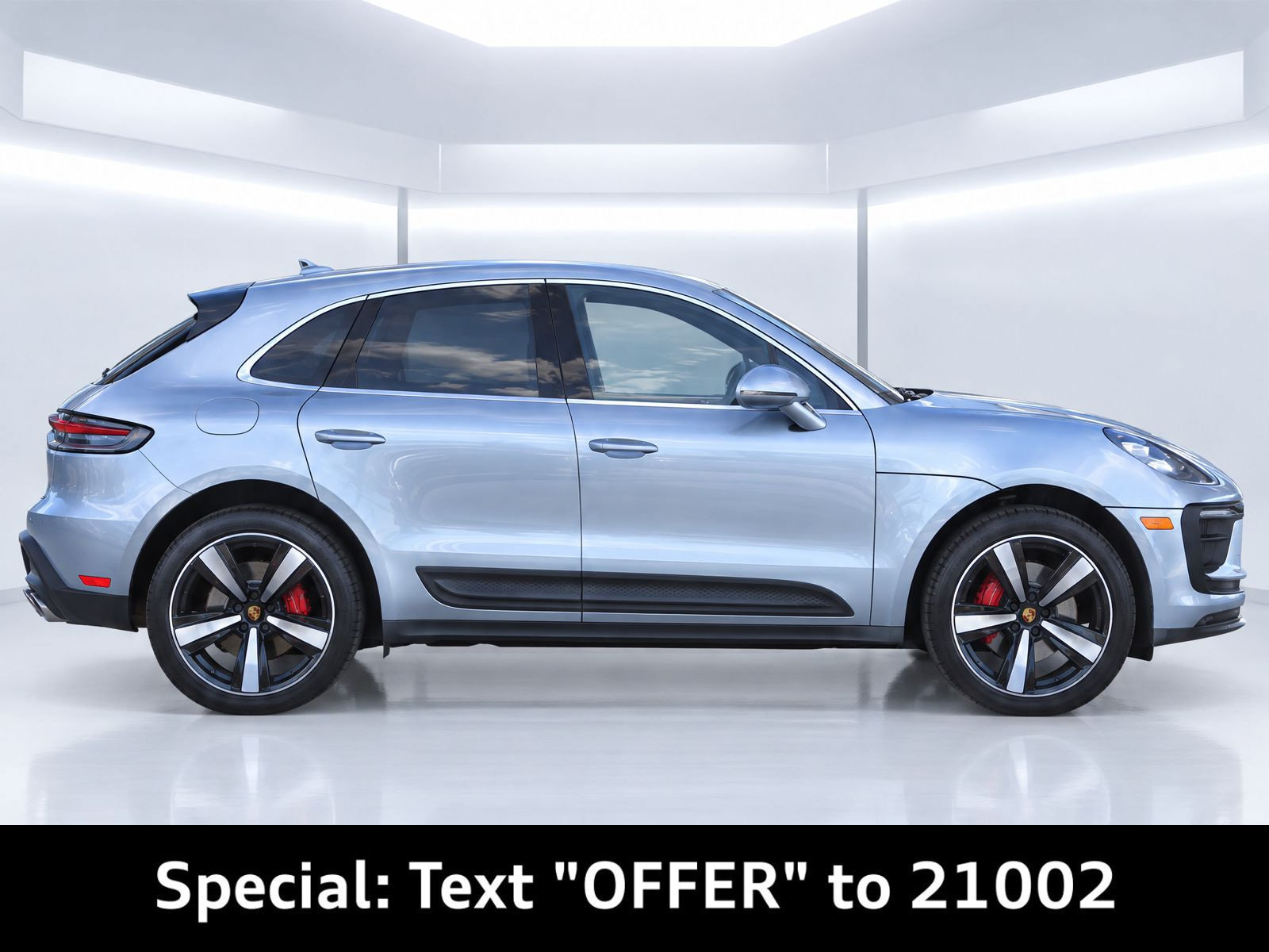 Used 2023 Porsche Macan S AWD/4WD image 8