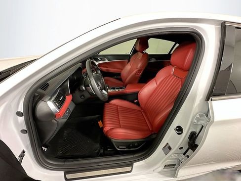 Used 2023 Genesis G70 2.0T w/ Sport Prestige Package image 21