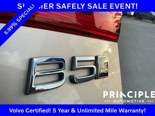 Certified 2024 Volvo XC60 B5 Plus w/ Protection Package Premier AWD/4WD image 30