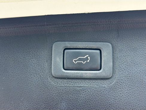 Used 2018 Subaru Outback 2.5i Limited image 12