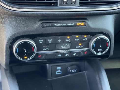 Certified 2022 Ford Escape SEL AWD/4WD image 15