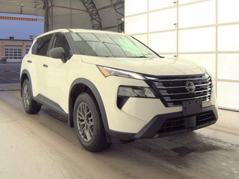 Certified 2024 Nissan Rogue S image 1