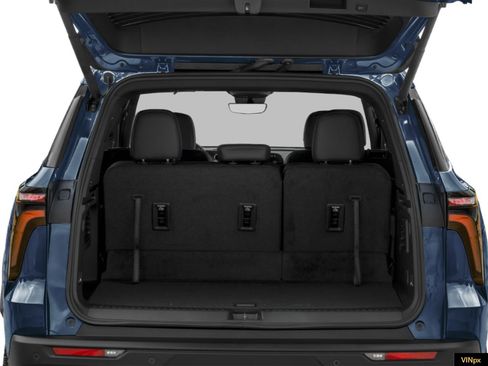 New 2026 Chevrolet Traverse High Country w/ LPO, Floor Liner Package image 9