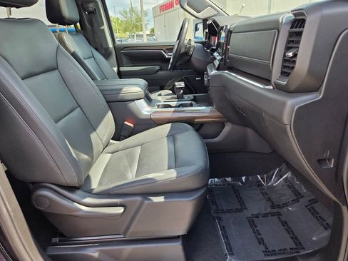 Certified 2024 Chevrolet Silverado 1500 LT Trail Boss w/ Convenience Package II image 18