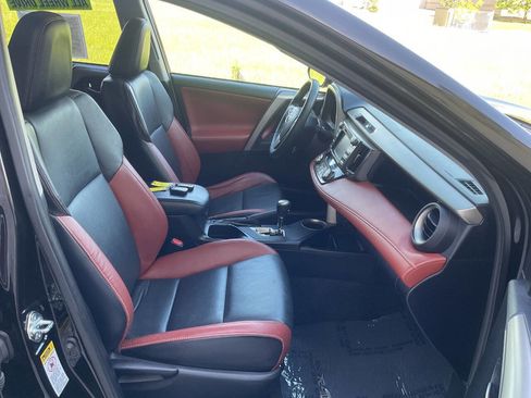 Used 2014 Toyota RAV4 Limited AWD/4WD image 41