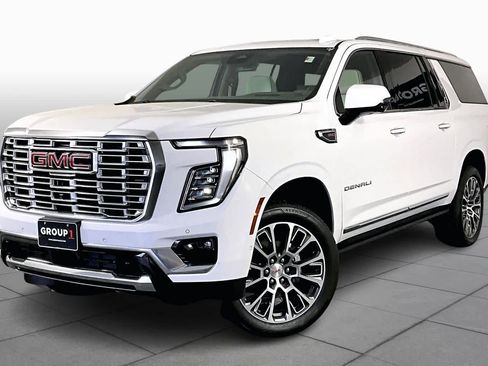 Used 2026 GMC Yukon XL Denali w/ Sun & Power Step Package image 2